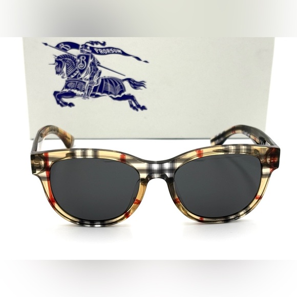 Burberry Sunglasses Plaid Frame Smoke Lens OBE4432U 412287 54-17-140 NWT - Picture 4 of 15